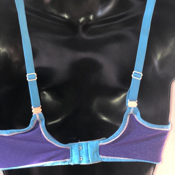 Victoria Secret Perfect Shape Bra - Picture 4 of 8